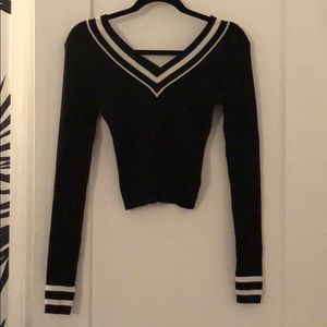 NWT kendall and Kylie long sleeve sweater. Sz xs.